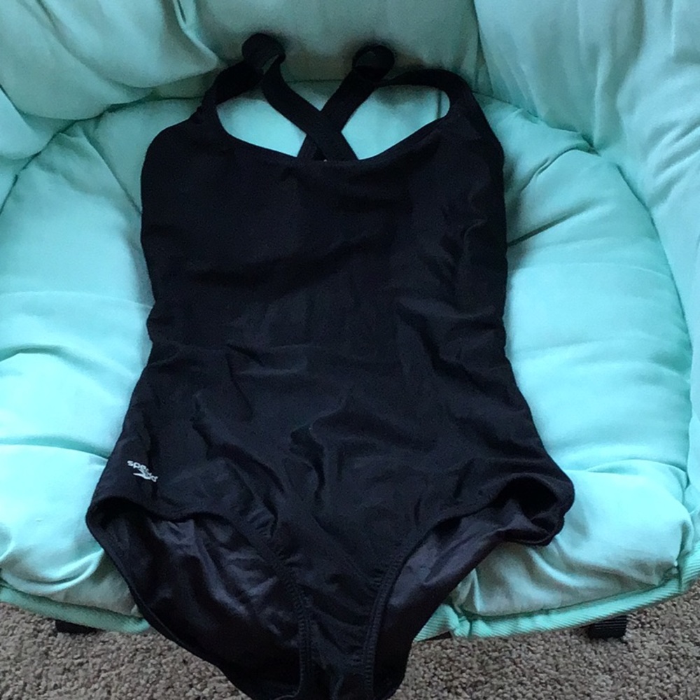 Women’s bathing suit